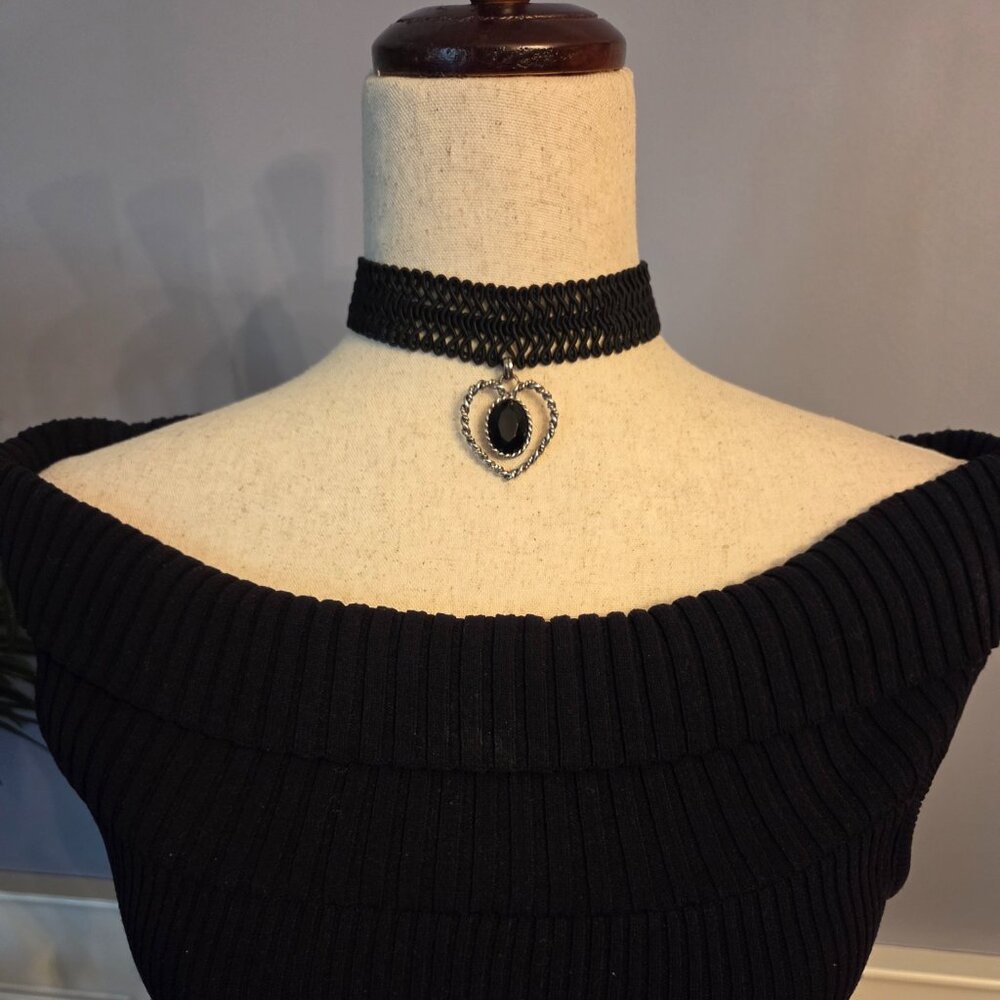 Black Choker Heart Pendant Necklace